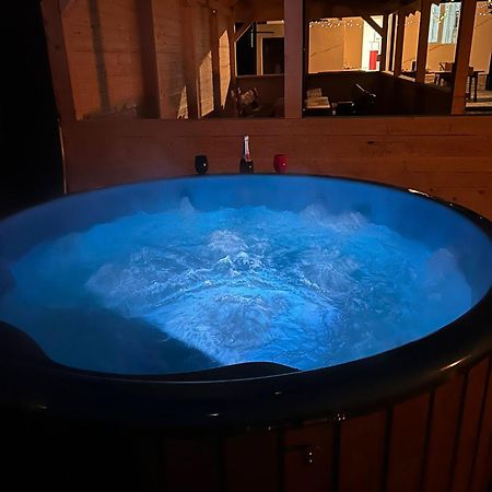 Popasul Drumetului Transfagarasan Hotell Curtea de Argeş Exteriör bild