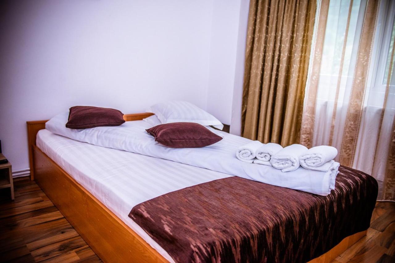 Popasul Drumetului Transfagarasan Hotell Curtea de Argeş Exteriör bild