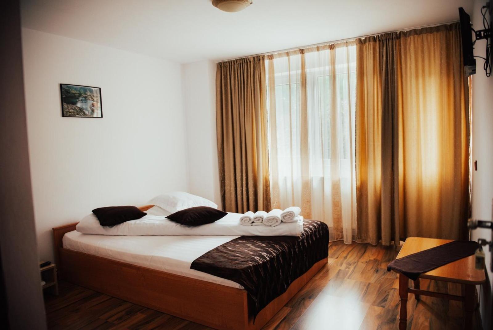 Popasul Drumetului Transfagarasan Hotell Curtea de Argeş Rum bild