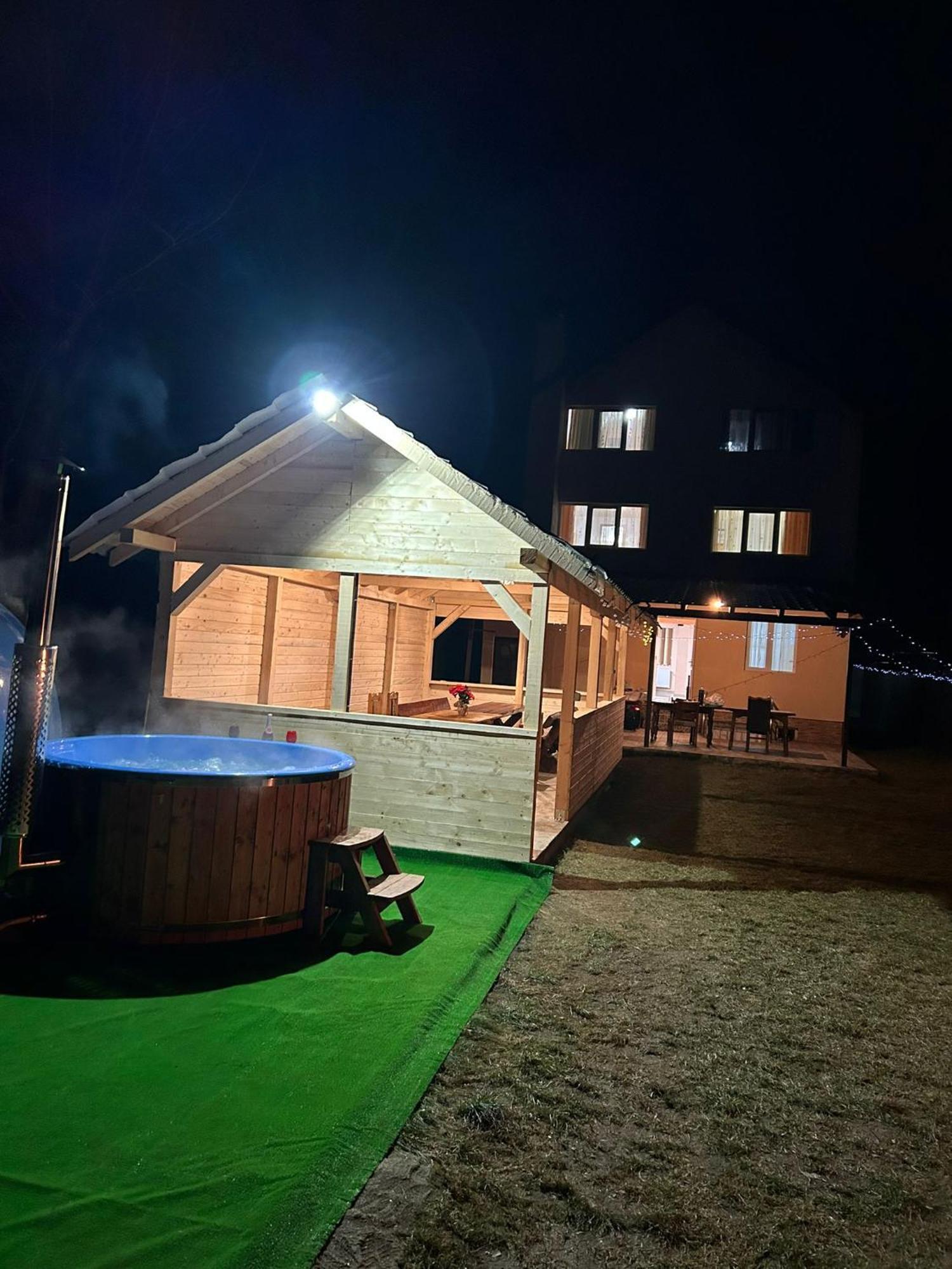 Popasul Drumetului Transfagarasan Hotell Curtea de Argeş Exteriör bild