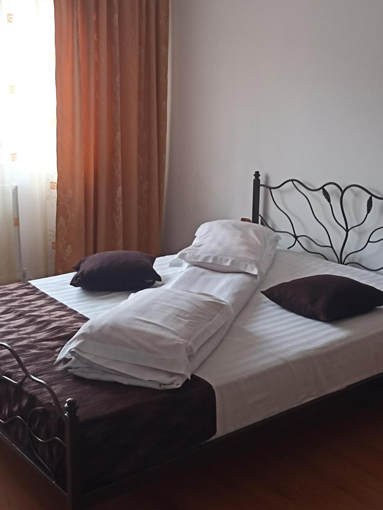 Popasul Drumetului Transfagarasan Hotell Curtea de Argeş Exteriör bild
